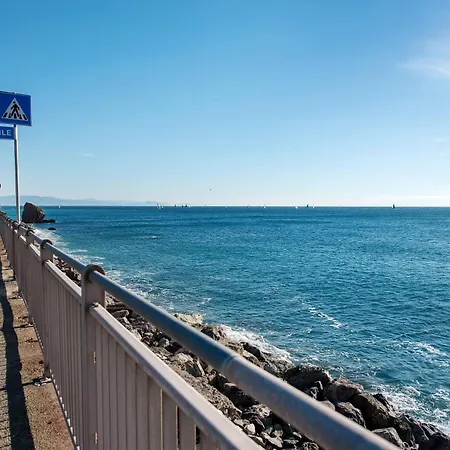 Apartment Tramontana Celle Ligure